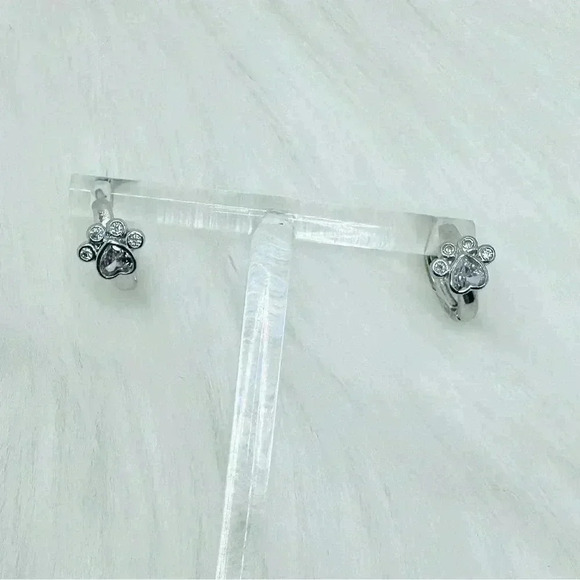 Paw Print Zircon Hoop Earrings in Silver - Picture 3 of 6